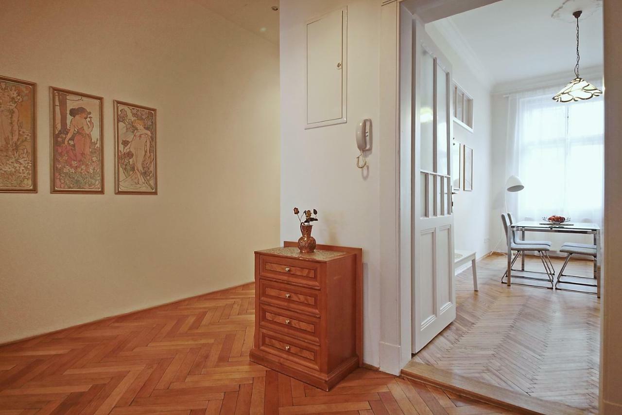 Apartment In The Heart Of Prague Exterior photo