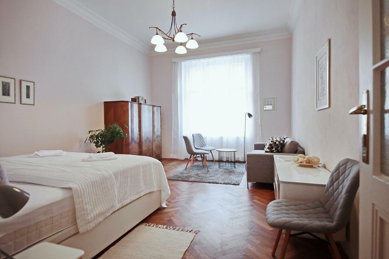 Apartment In The Heart Of Prague Exterior photo
