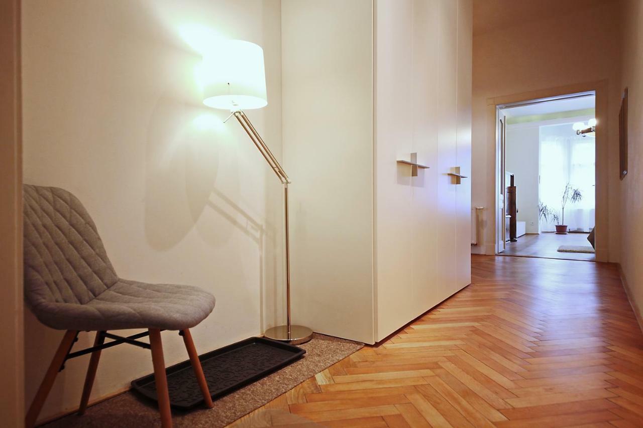 Apartment In The Heart Of Prague Exterior photo